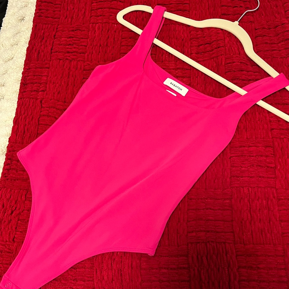 Aritzia Babaton Bodysuit!